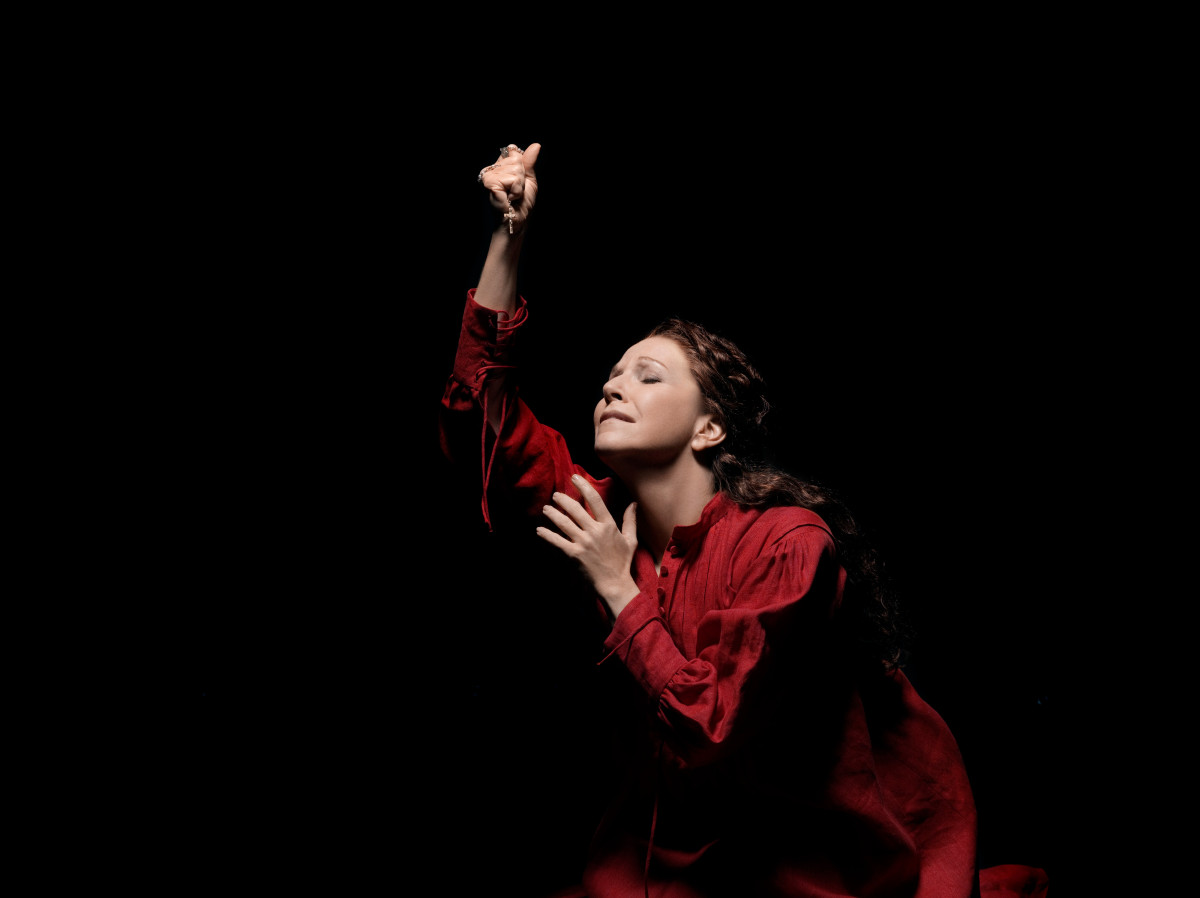 Maria Stuarda for Metropolitan Opera: ©Brigitte Lacombe
