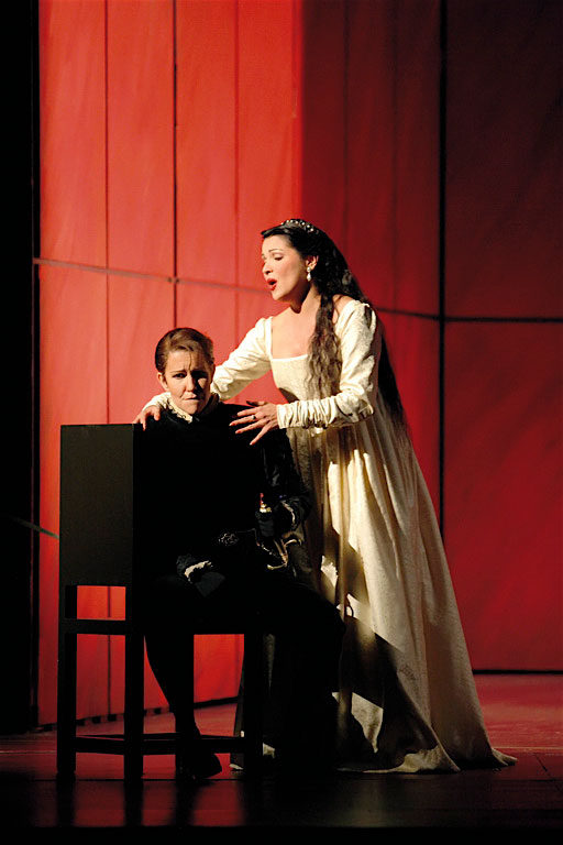 Giuletta tries to explain why she cannot flee her home with Romèo because of her duty to her family. This comes in the middle of a ravishing and draining 14 minute duet in the first act. Performing with Anna Netrebko was wonderful, because it felt as though we were really creating a very realistic dramatic tension which the audience felt - because in these moments the silence in the theater pulsed with energy. June, 2008. Photography: Sebastien Mathè